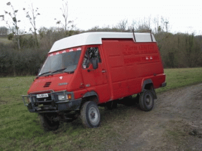 Renault-B90-Rouge-4x4-01-ico.gif