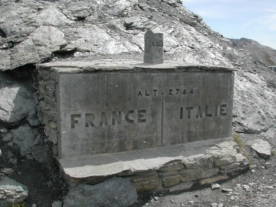 Col Agnel 2744 m frontière avec l'Italie