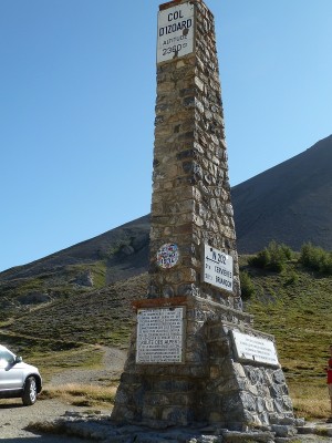 Col d'Izoard 2360 m qui voit trés souvent passé le tour de france