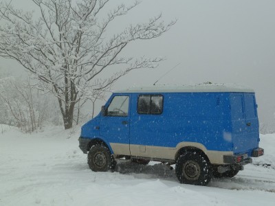 Faï Tira dans la neige.JPG