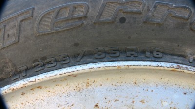 bon ça c'est autre chose je crois que c'est les pneus de Daily 01( salut Pascal) comme il a des 6,5 comme moi...<br />alors c'est quoi la taille (diametre ext) de ceux ci? 40,64 + 2x23,5x0,85=80.59...soit 6cm de moins au rayon c'est ça?
