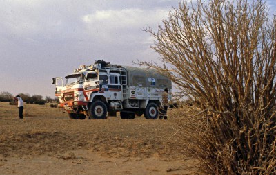 Dakar-1980-SM8-Giraud-voyage.jpg